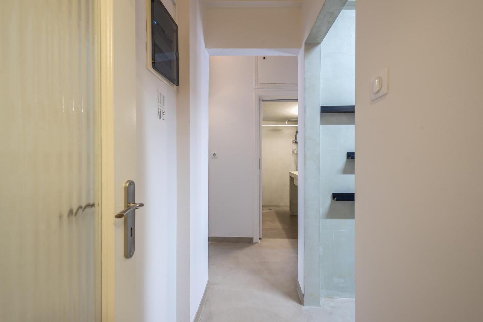 Stylish 2 Bd Urban Retreat Near Panormou Metro Apartment Athens Exterior photo